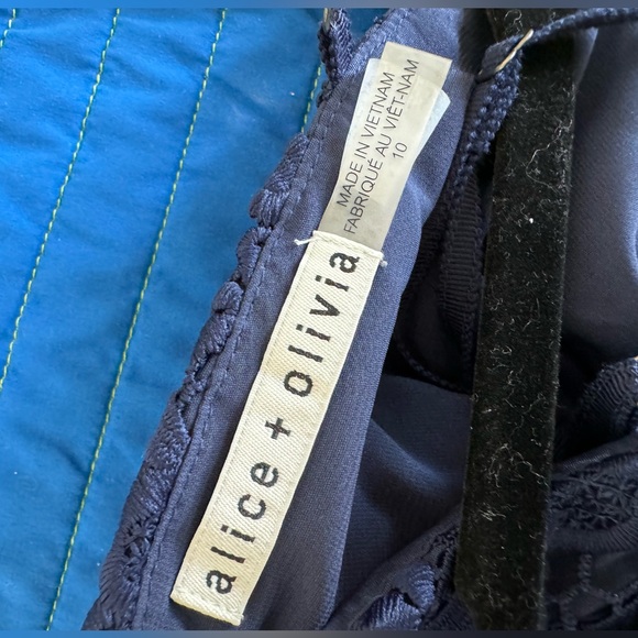 Alice + Olivia Naomi Spaghetti Strap Lace Dress in Sapphire-size 10 - Picture 7 of 9